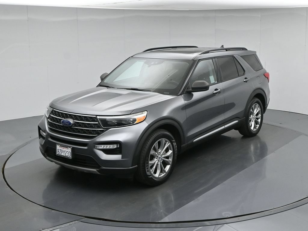 Certified 2021 Ford Explorer XLT w/ Equipment Group 202A RWD image 41