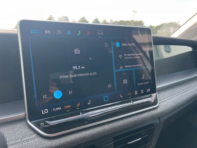 Certified 2025 Volkswagen Tiguan S image 17