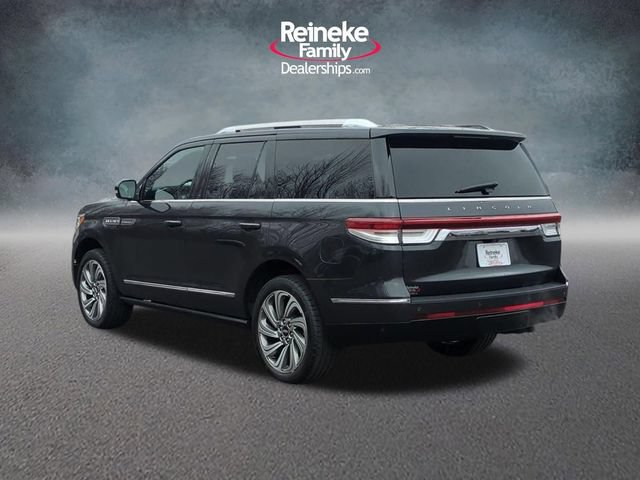 Used 2023 Lincoln Navigator Reserve AWD/4WD image 8
