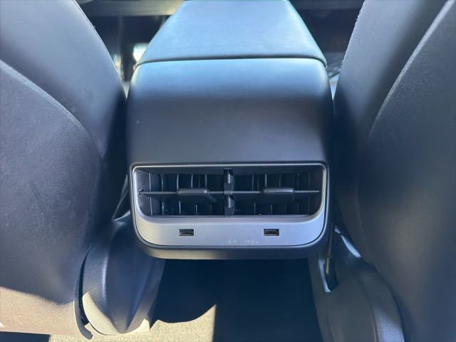 Used 2018 Tesla Model 3 Mid Range RWD image 16