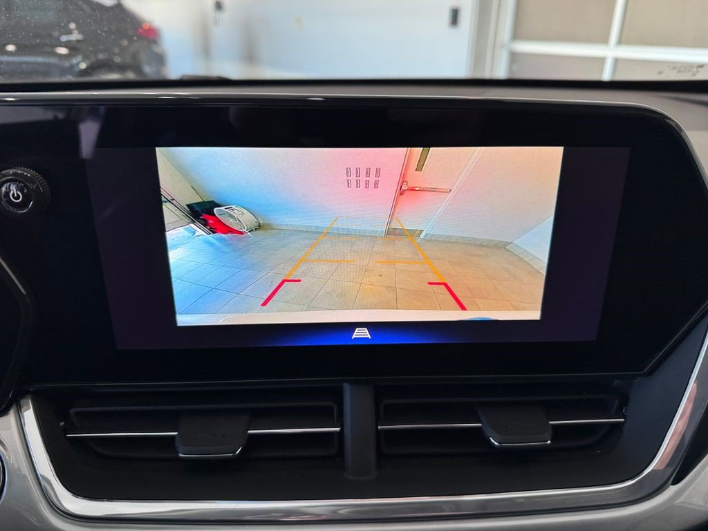 Certified 2024 Chevrolet Trax LT image 18