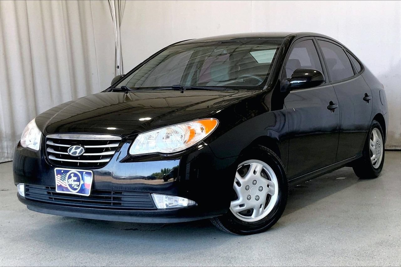 Used 2010 Hyundai Elantra GLS FWD image 12