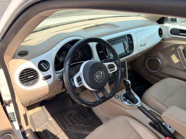 Used 2013 Volkswagen Beetle 2.5 FWD image 3