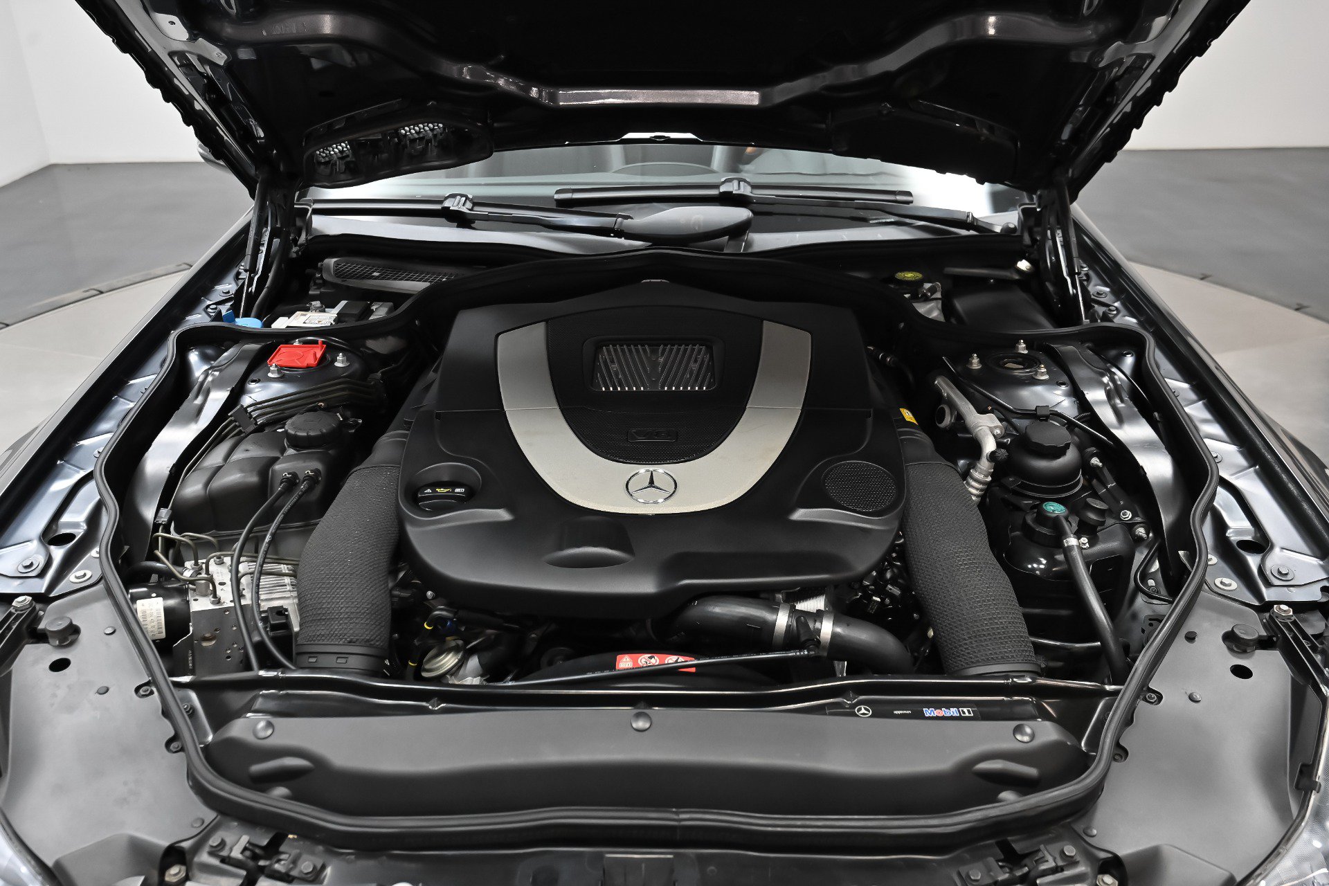 Used 2009 Mercedes-Benz SL 550 image 41