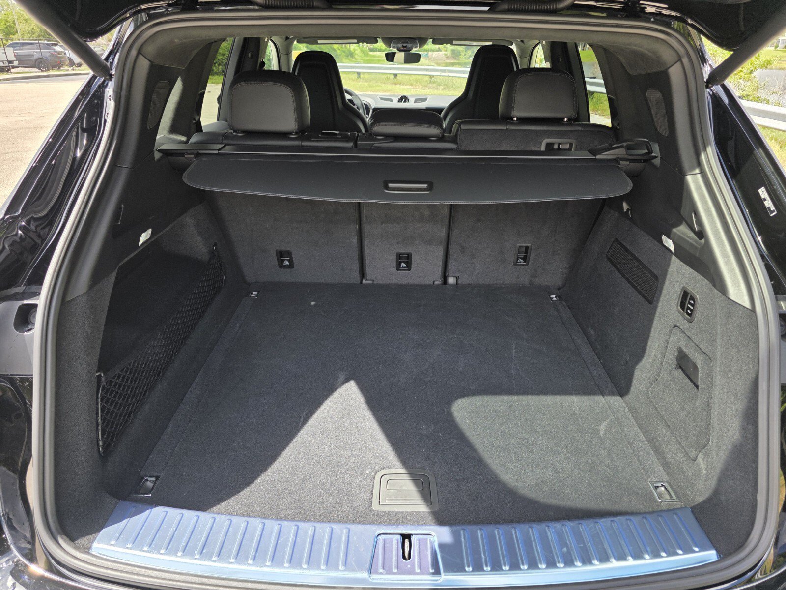 Used 2025 Porsche Cayenne GTS AWD/4WD image 31