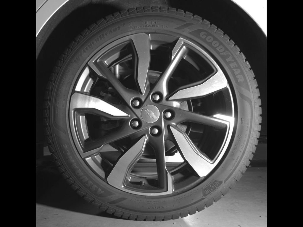 Used 2022 Chevrolet Equinox Premier AWD/4WD image 14