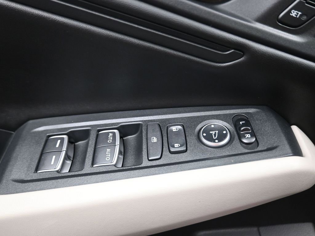 Used 2024 Honda Accord EX-L image 12