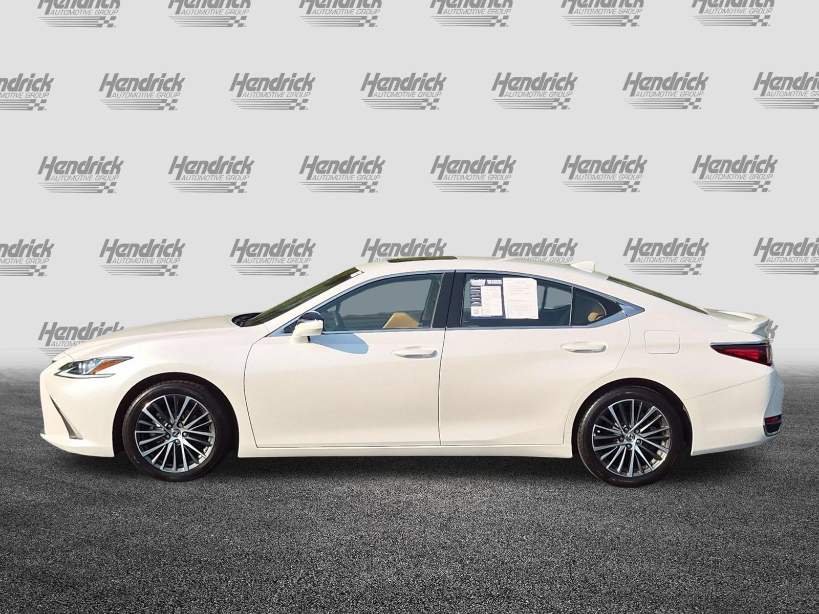 Used 2023 Lexus ES 300h w/ Premium Package FWD image 7