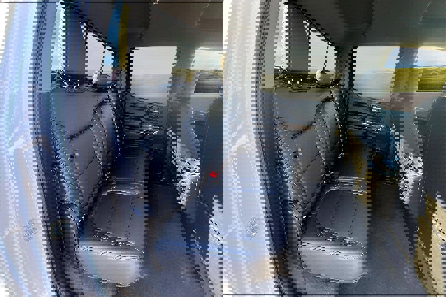 Used 2021 Chevrolet Silverado 1500 LT Trail Boss w/ Convenience Package II image 17