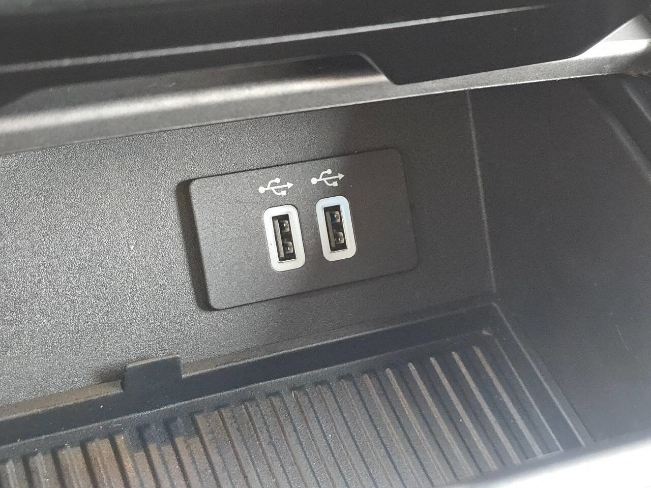 Used 2016 Ford F150 XLT w/ Equipment Group 302A Luxury image 27