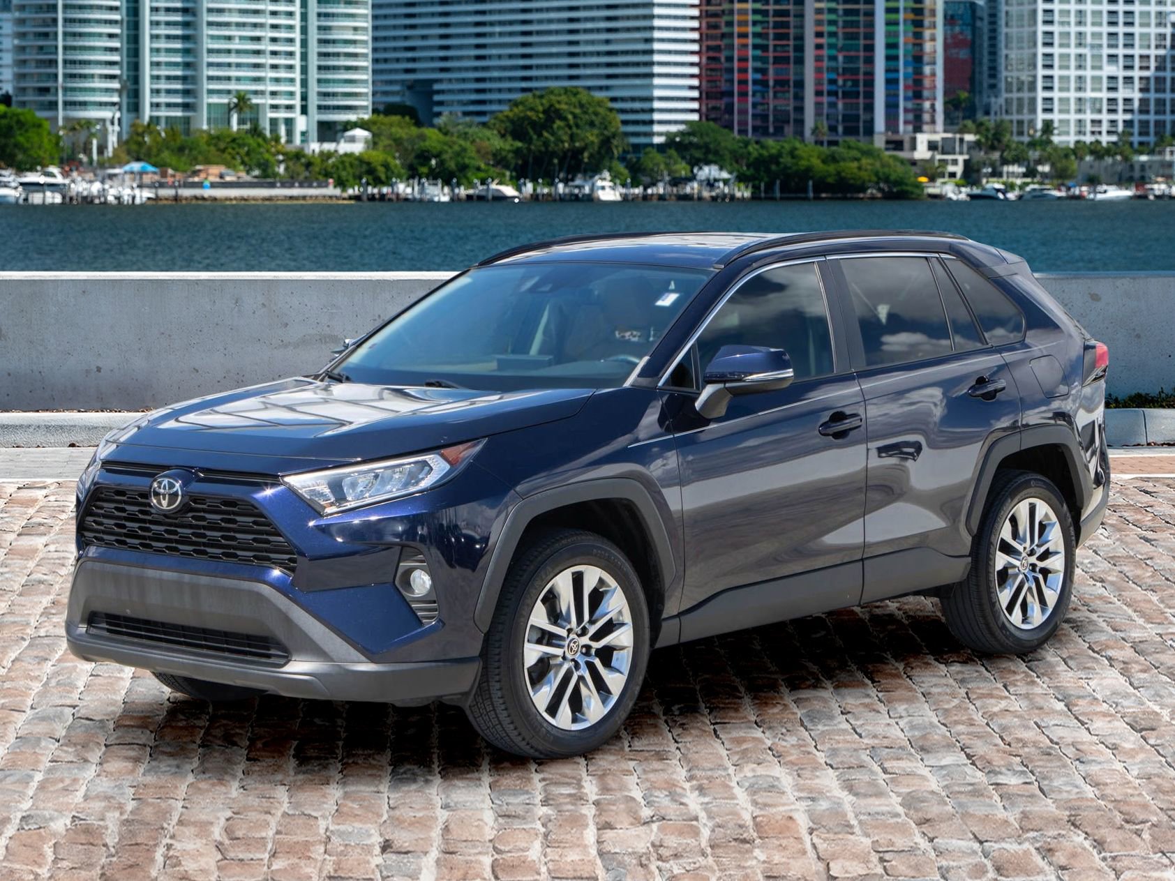 Used 2021 Toyota RAV4 XLE Premium 360° Tour