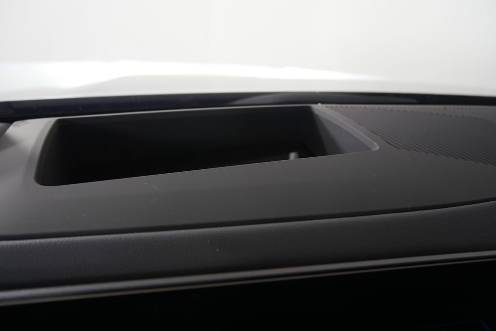 Certified 2025 BMW 530i image 23