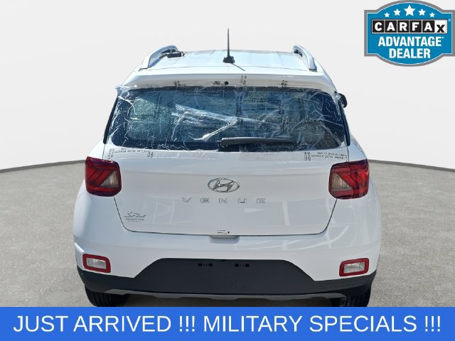 Used 2026 Hyundai Venue SEL FWD image 6