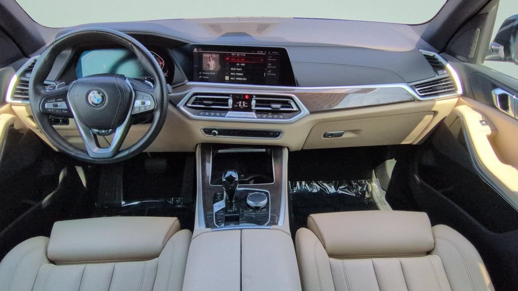 Used 2022 BMW X5 xDrive40i w/ Premium Package AWD/4WD image 11