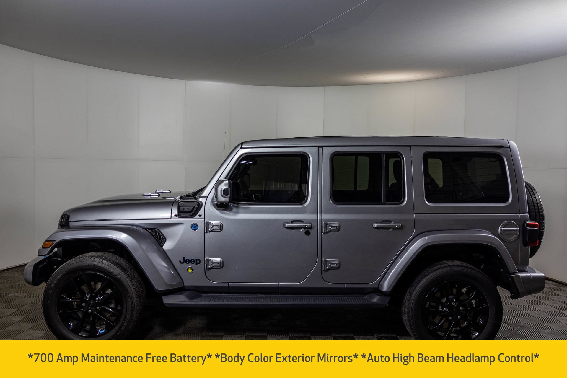 Used 2021 Jeep Wrangler Unlimited Sahara AWD/4WD image 23