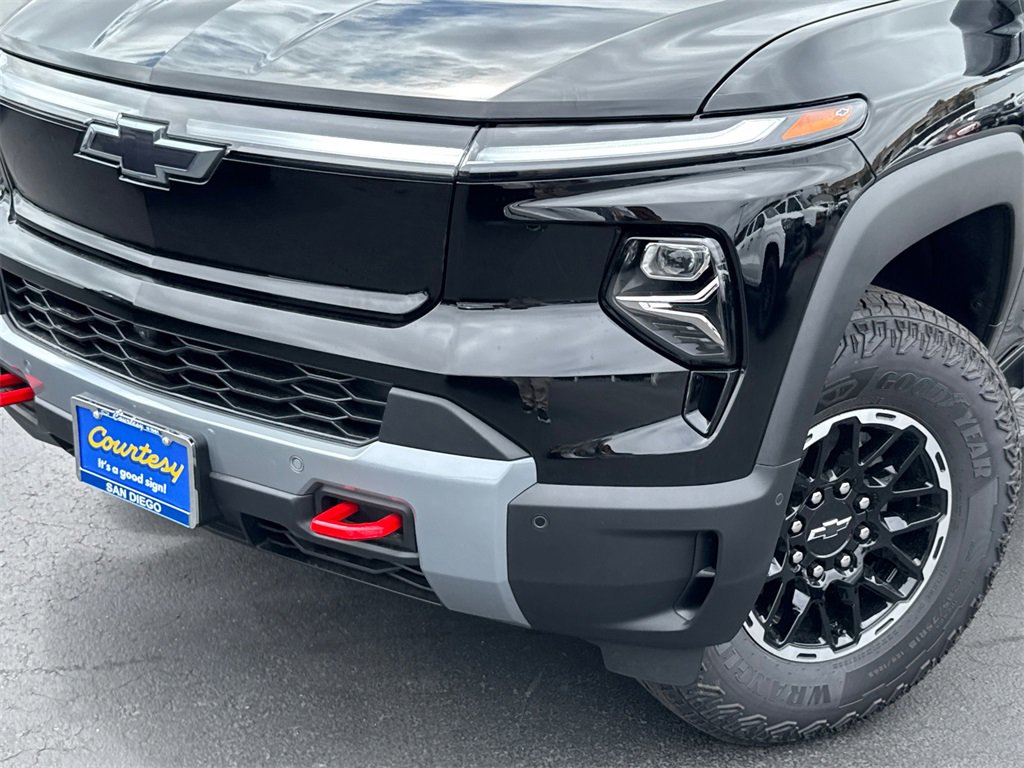 New 2026 Chevrolet Silverado EV Trail Boss image 3