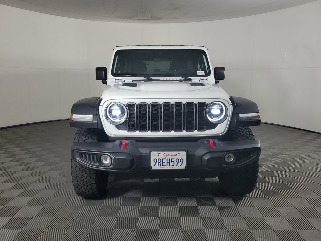 Used 2025 Jeep Wrangler Unlimited Rubicon AWD/4WD image 9