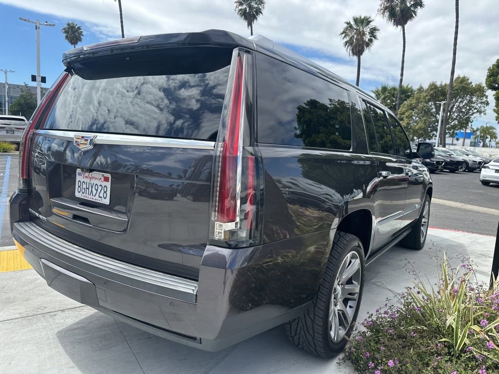Used 2018 Cadillac Escalade ESV Premium Luxury image 20