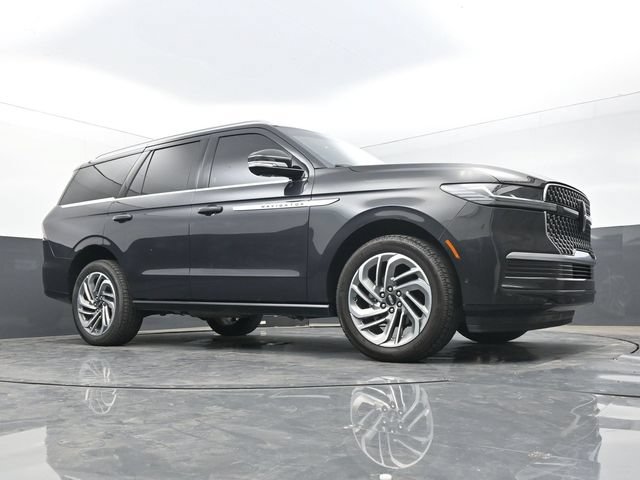 Used 2025 Lincoln Navigator Reserve AWD/4WD image 50