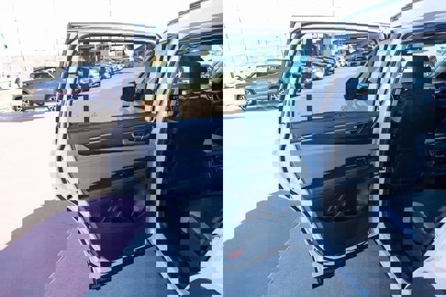 New 2026 Volkswagen Atlas Peak Edition image 12