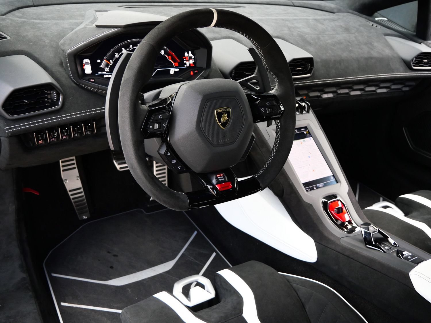 Used 2023 Lamborghini Huracan STO RWD image 19
