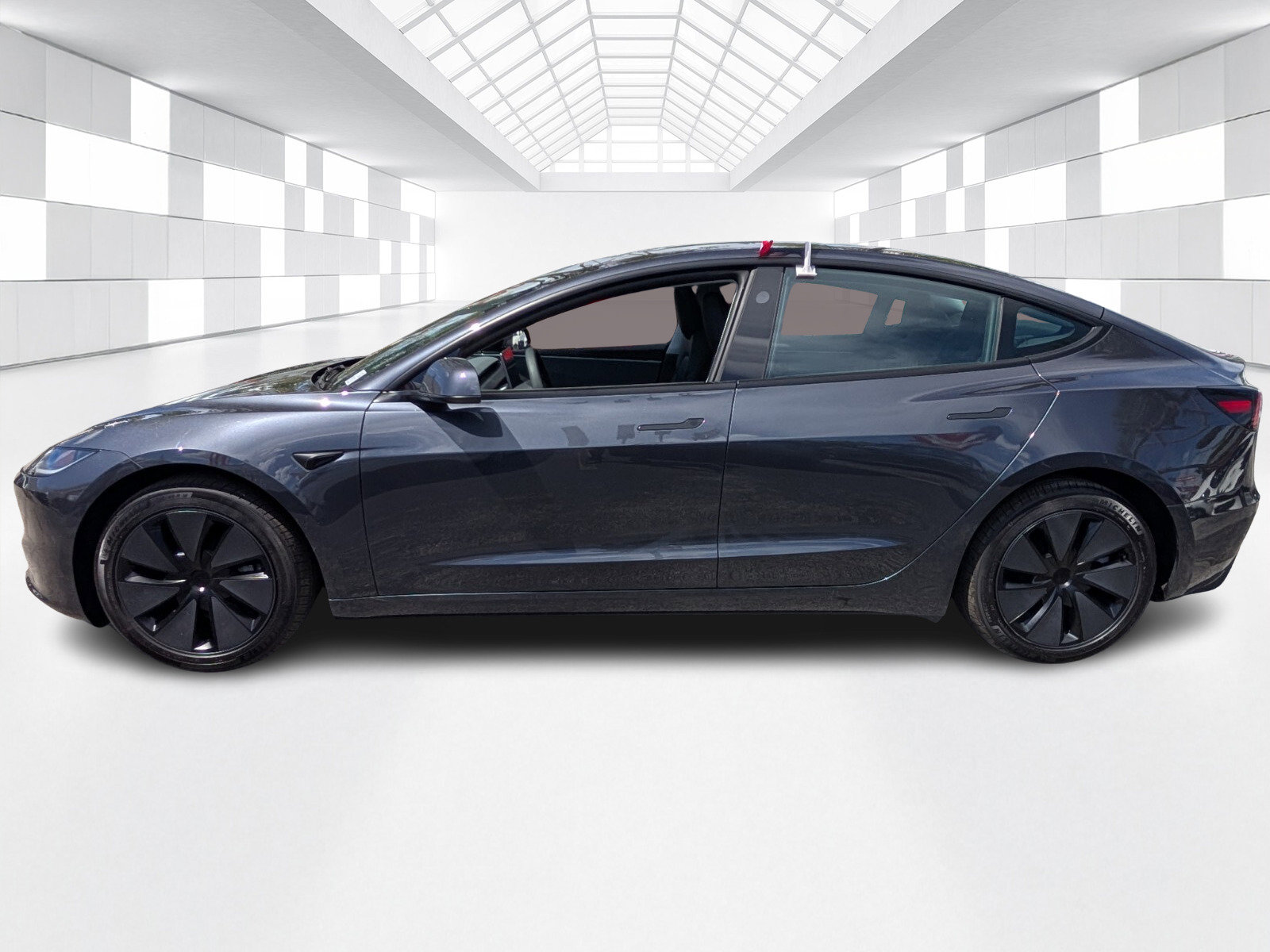 Used 2025 Tesla Model 3 Long Range image 4