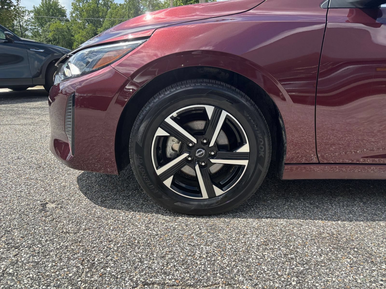 Used 2025 Nissan Sentra SV FWD image 23