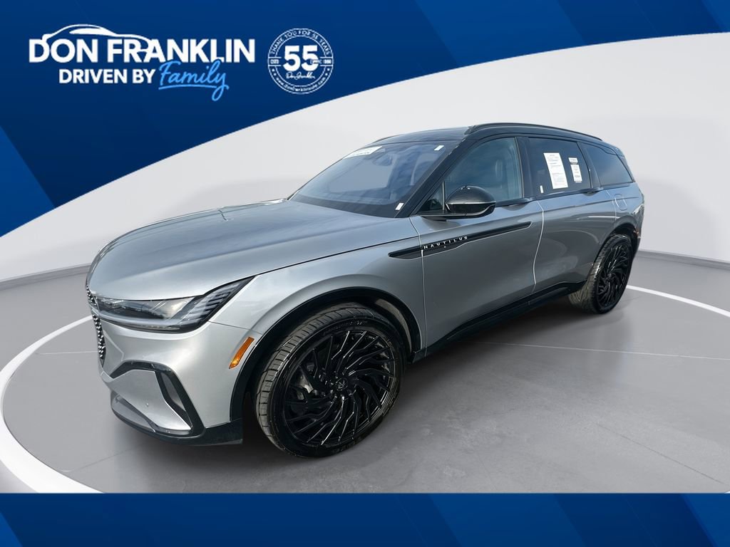 Used 2025 Lincoln Nautilus Reserve w/ Jet Appearance Package AWD/4WD image 1