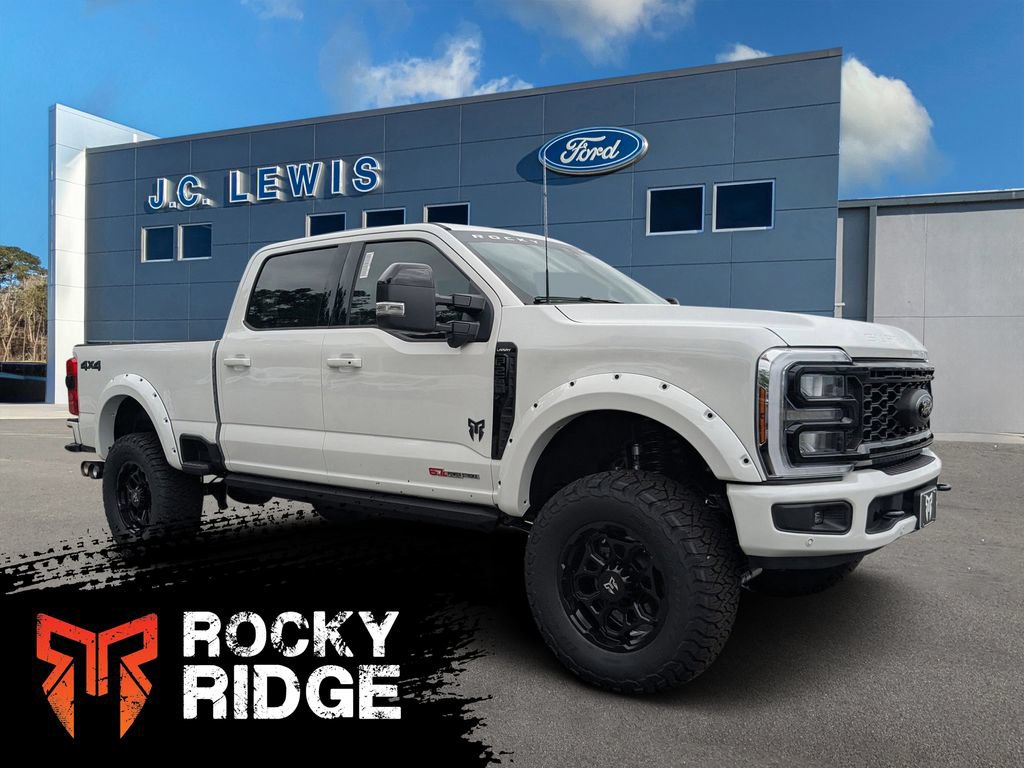New 2026 Ford F250 Lariat w/ Black Appearance Package
