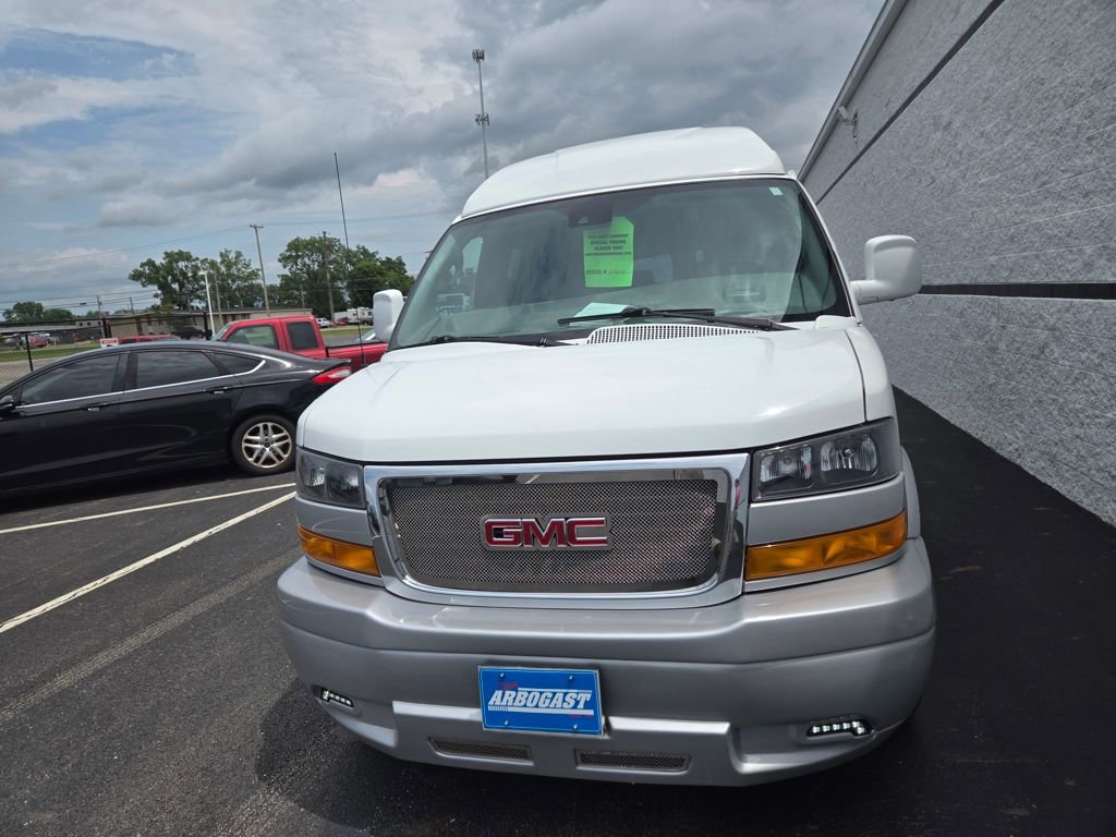 Used 2019 GMC Savana 2500 Extended w/ Enhanced Convenience Package image 11