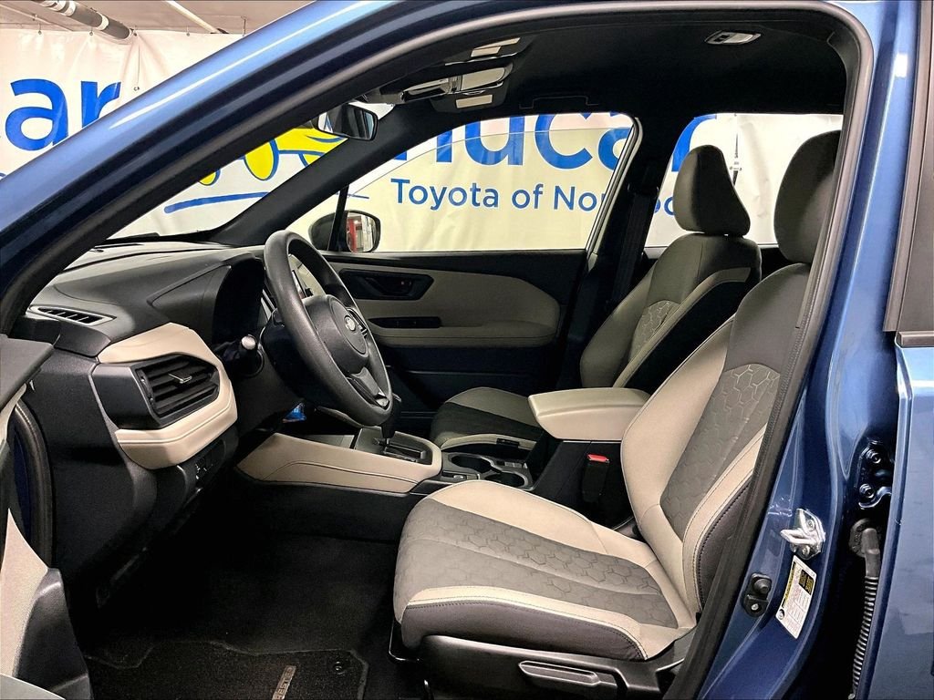 Used 2025 Subaru Forester AWD/4WD image 8