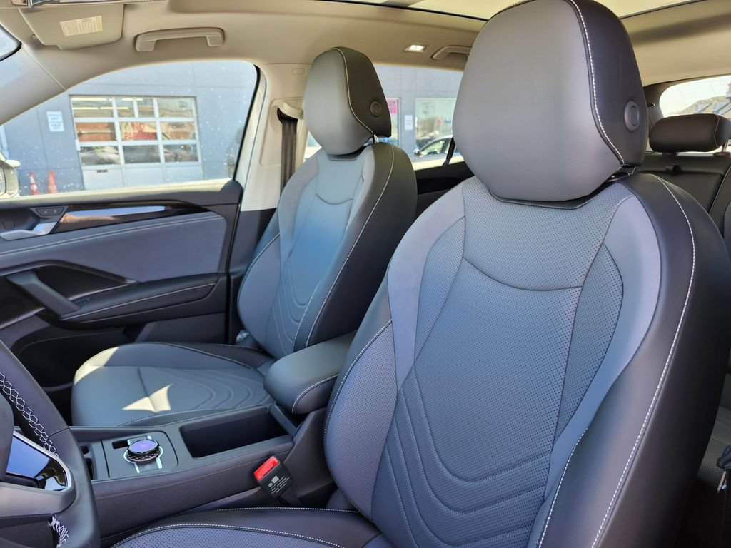 New 2026 Volkswagen Tiguan SE AWD/4WD image 10