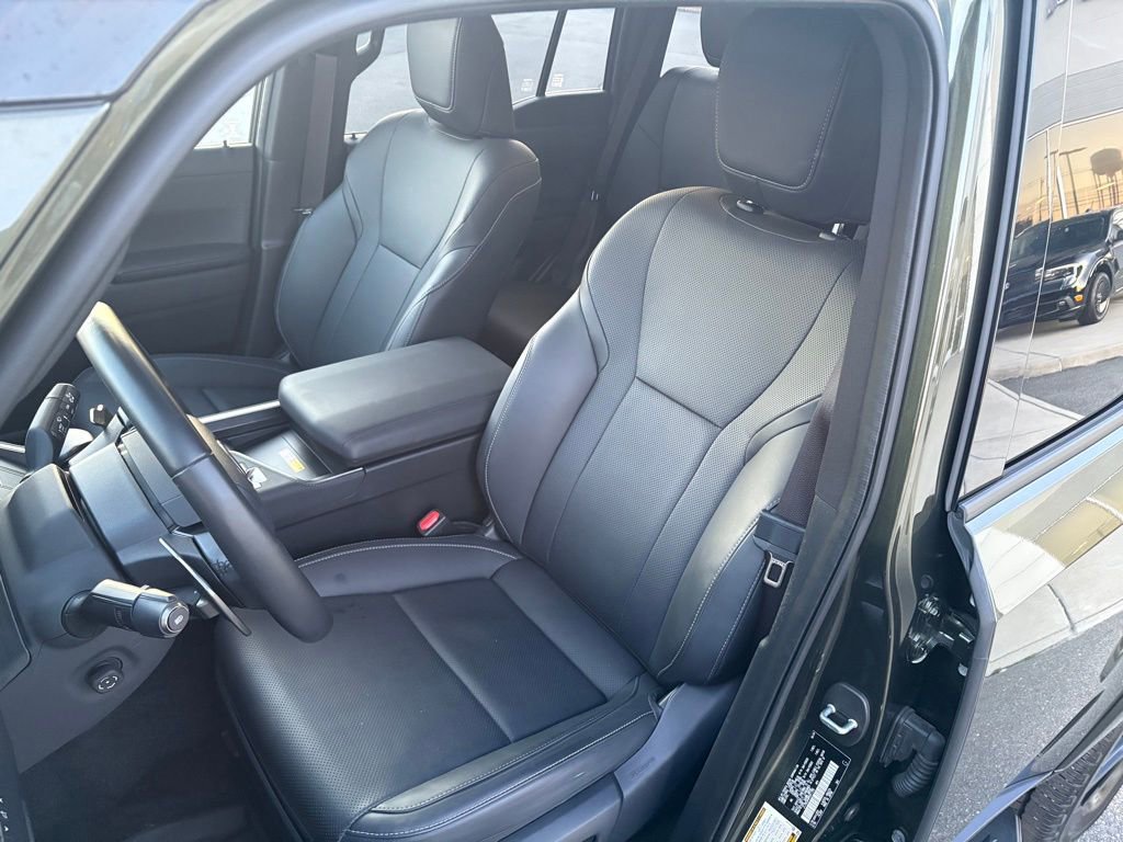 Used 2024 Lexus GX 550 image 10