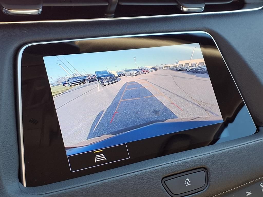 Certified 2023 Cadillac XT4 Luxury w/ Cold Weather Package image 25