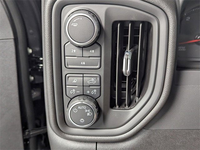 New 2025 Chevrolet Silverado 2500 Custom w/ Custom Value Package image 18