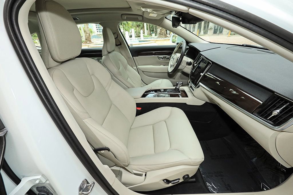 Used 2019 Volvo S90 T5 Momentum image 7