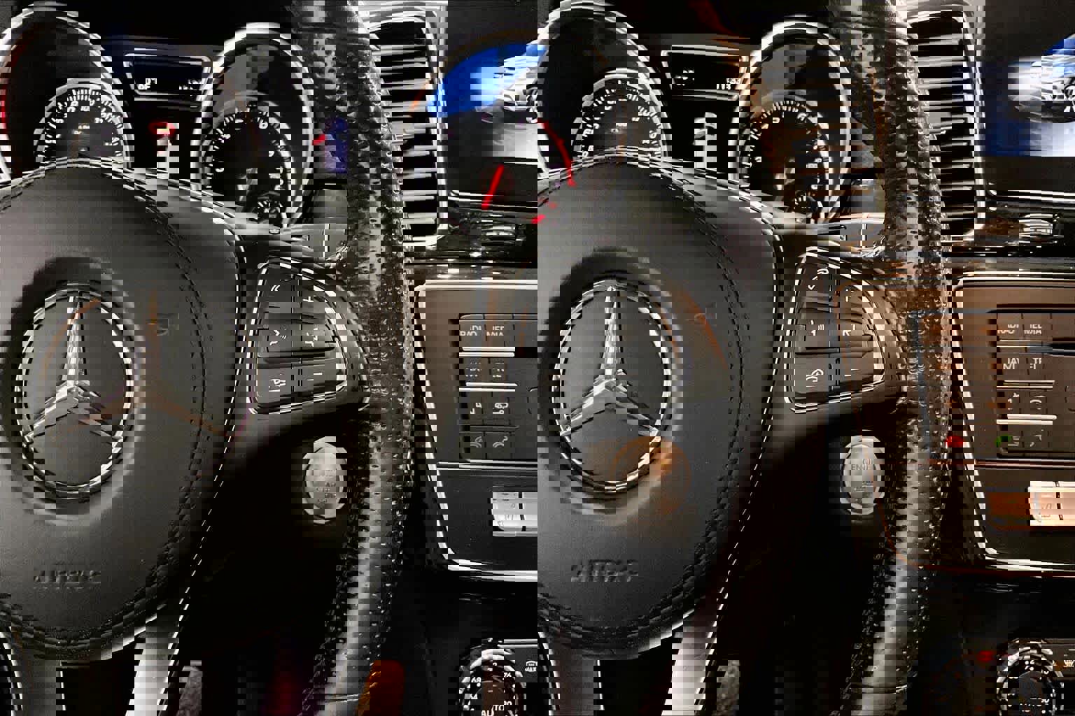 Used 2018 Mercedes-Benz GLS 450 4MATIC image 23