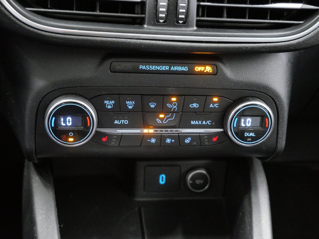 Used 2020 Ford Escape Titanium AWD/4WD image 25