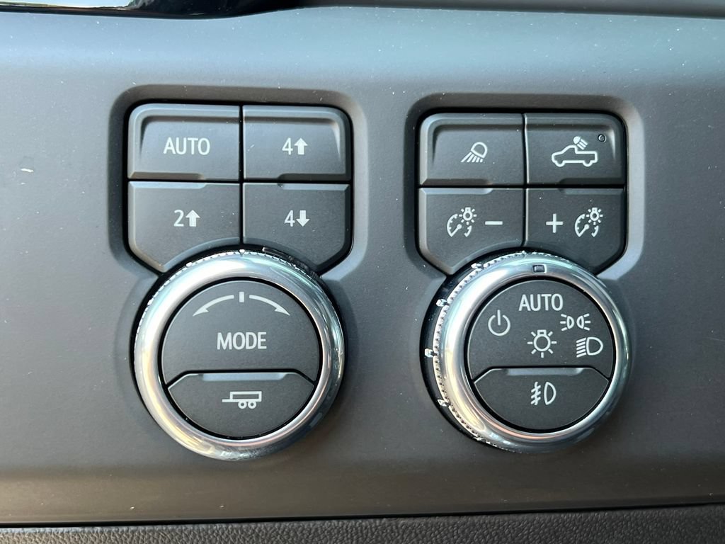 New 2026 GMC Sierra 2500 AT4 w/ AT4 Premium Plus Package AWD/4WD image 27