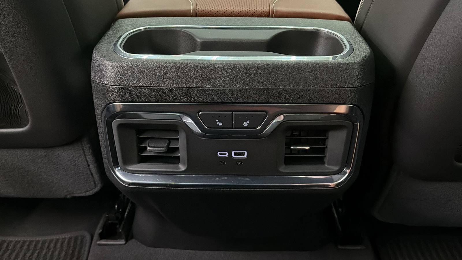 Used 2026 GMC Sierra 3500 Denali Ultimate AWD/4WD image 39