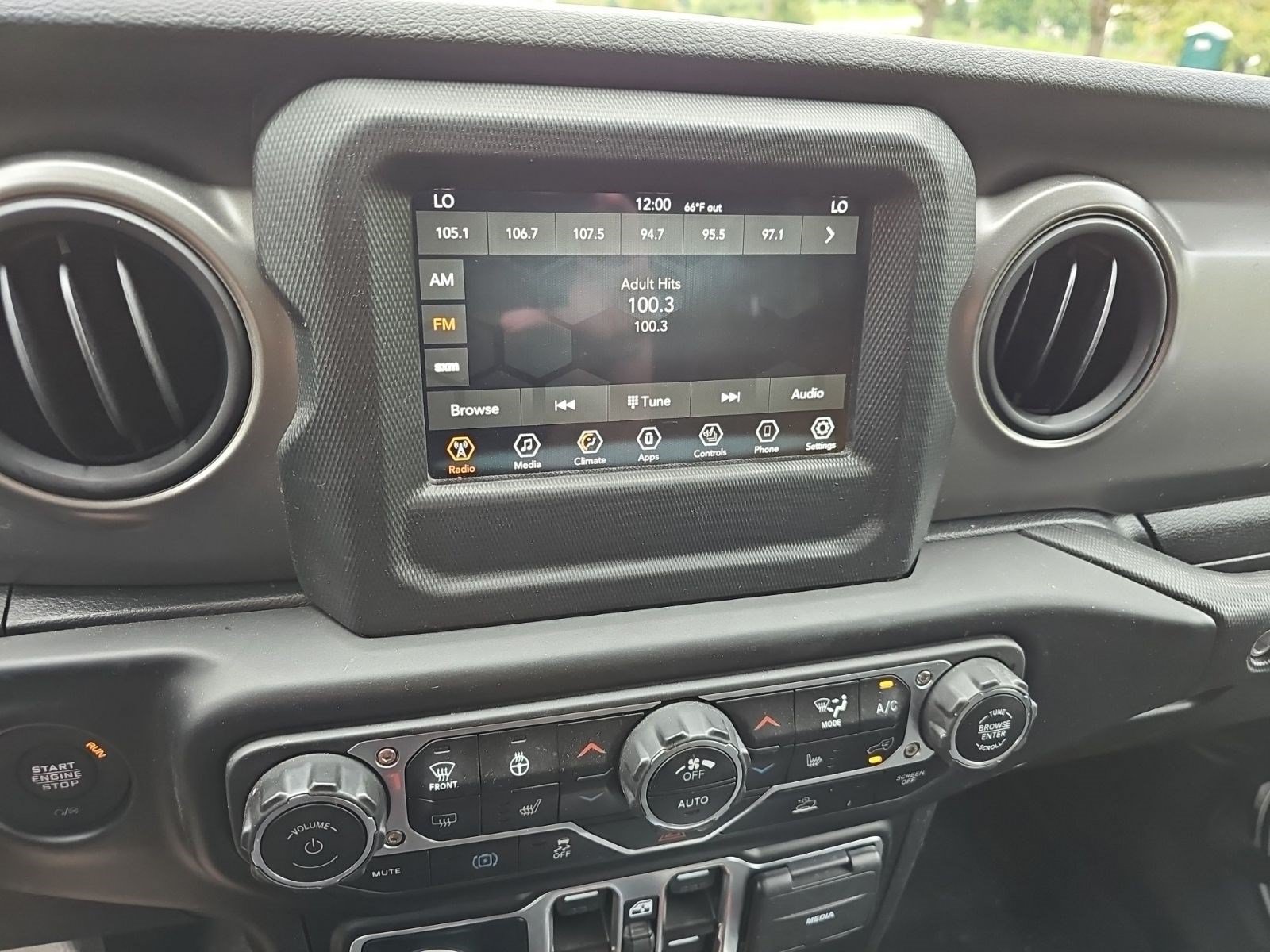 Used 2023 Jeep Wrangler Unlimited w/ Cold Weather Group AWD/4WD image 21