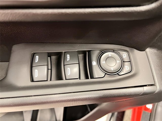 Used 2020 Chevrolet Silverado 1500 Custom w/ Custom Value Package image 12