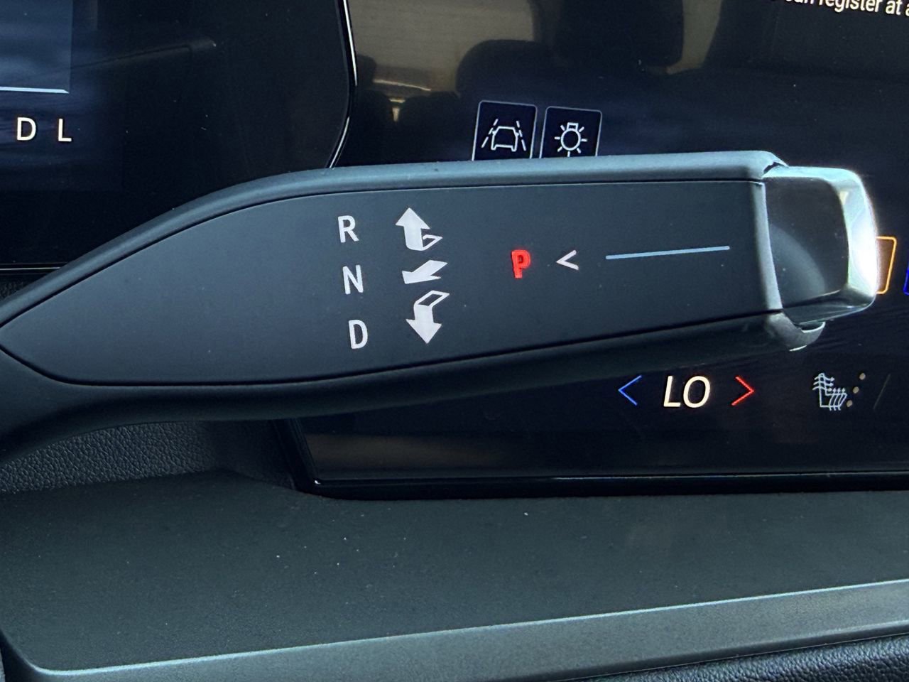 New 2026 Chevrolet Traverse LT w/ Sun and Wheel Package image 16