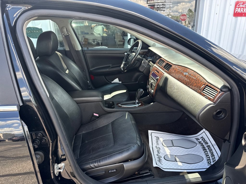 Used 2014 Chevrolet Impala LTZ FWD image 16