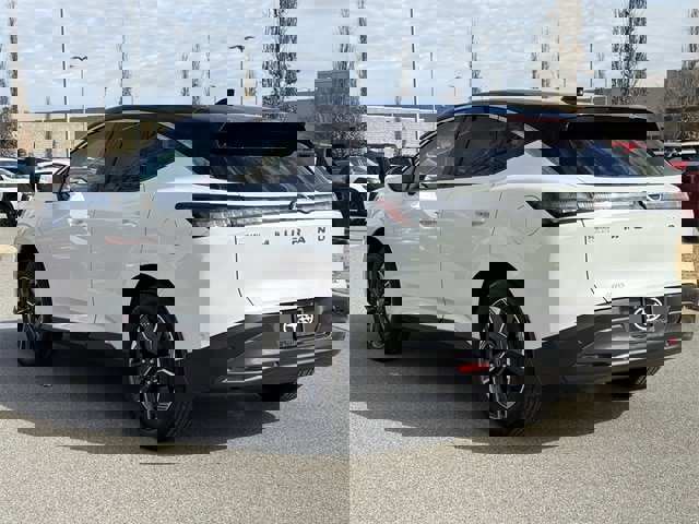Used 2025 Nissan Murano SL w/ Cargo Package image 5