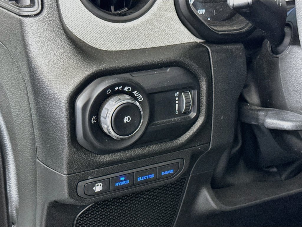 Used 2024 Jeep Wrangler Unlimited AWD/4WD image 10