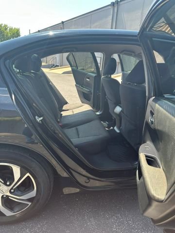 Used 2017 Honda Accord LX image 11