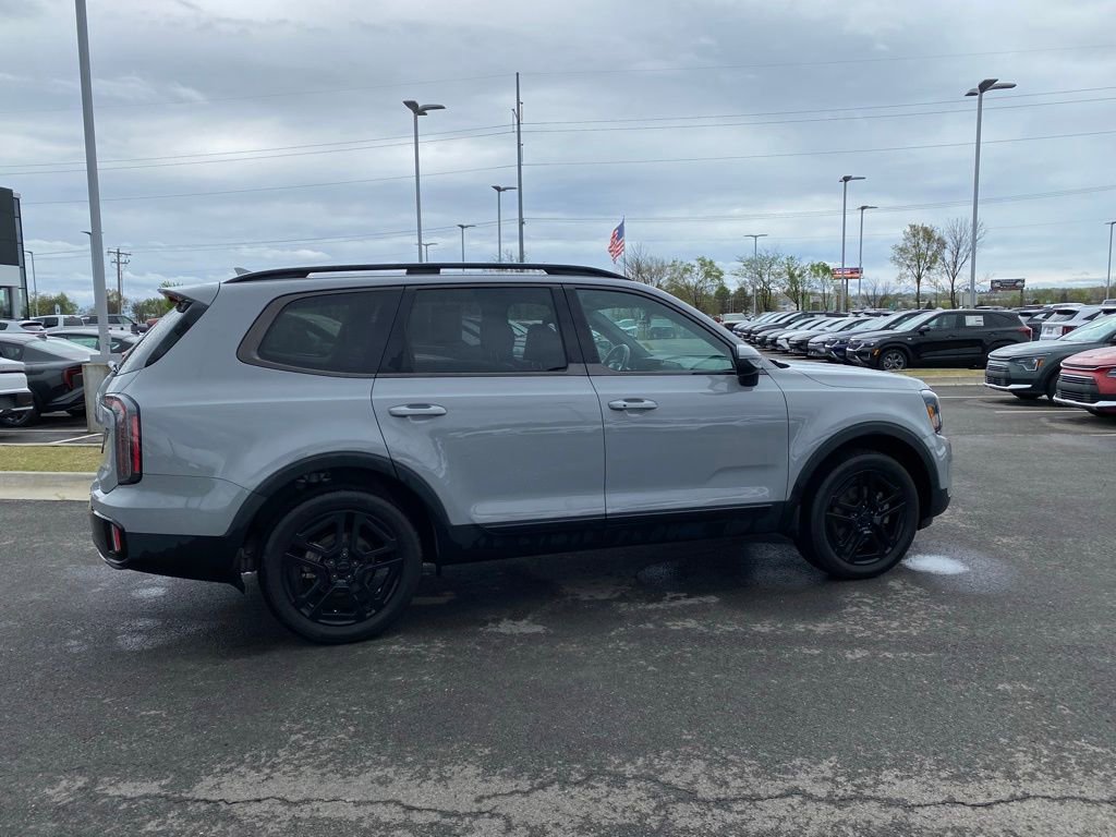 Used 2025 Kia Telluride EX X-Line AWD/4WD image 8