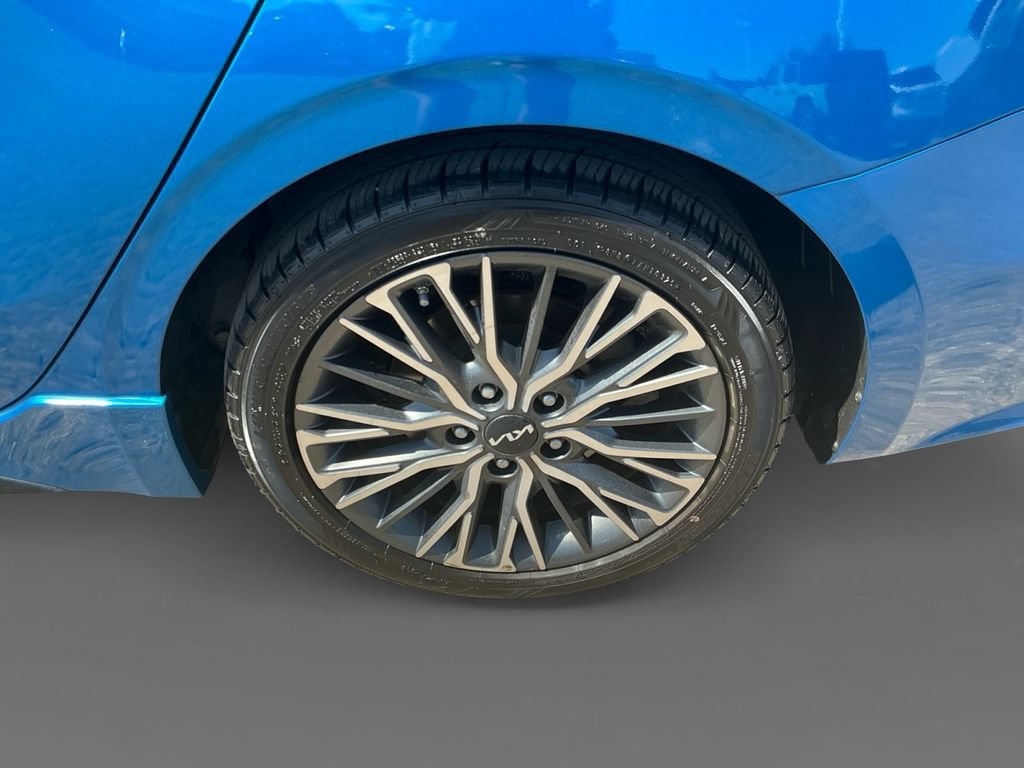 Used 2023 Kia Forte GT-Line w/ GT-Line Technology Package FWD image 14