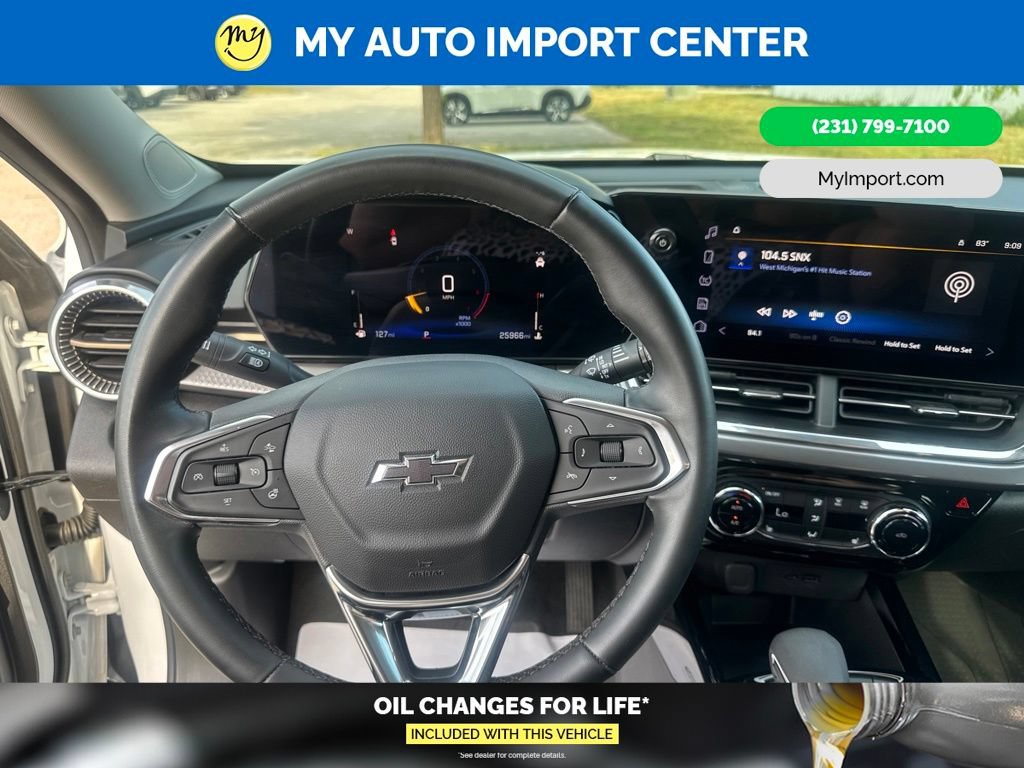 Used 2025 Chevrolet Trax ACTIV FWD image 15